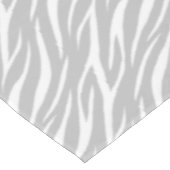 Nappe Simple Zebra Print Grey Blanc mou Motif moderne (Angle)