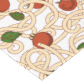 Nappe Spaghetti pâtes nourriture italienne avec tomate (Angle)