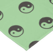 Nappe Symbole Yin Yang - tatouage solide (Angle)