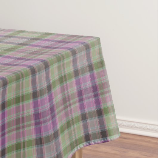 Nappe Tartan classique vert et lilas. (In Situ)