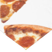Nappe tranche de pizza pepperoni classique de SlipperyJo (Angle)