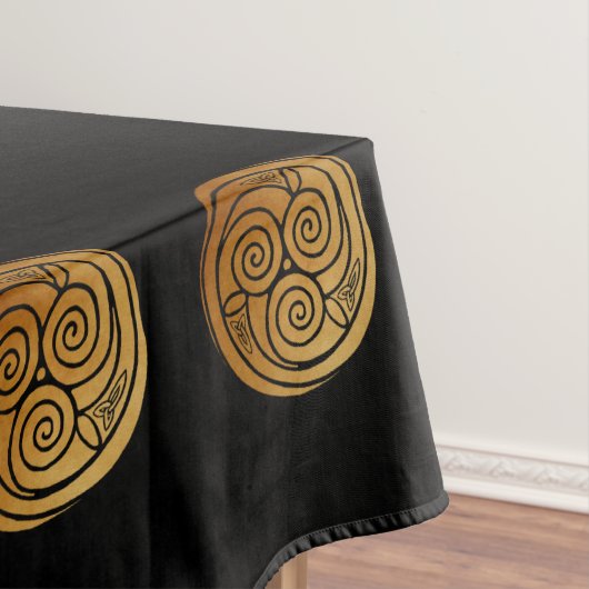 Nappe Triple Celtic Knot Swirl Mandala (In Situ)