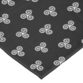 NAPPE TRISKELION TRIPLE CELTIQUE SPIRAL (Angle)