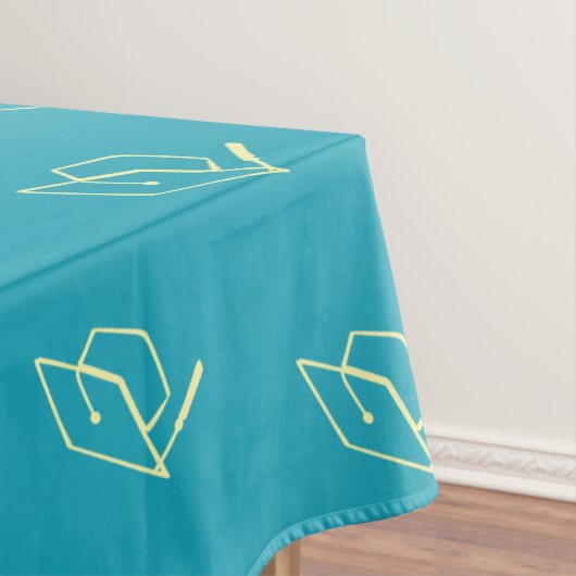 Nappe Turquoise Modern Graduation Photo Cap Pattern (In Situ)