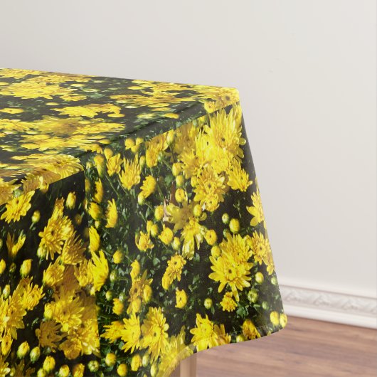 Nappe Une multitude de mamans jaunes (In Situ)
