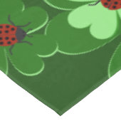 Nappe Vert moderne, Feuilles de trèfle d'insecte rouge L (Angle)