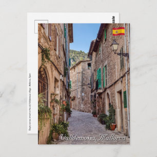 Narrow street in Valldemossa, Mallorca Briefkaart