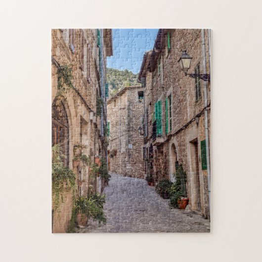 Narrow street in Valldemossa, Mallorca Legpuzzel (Verticaal)