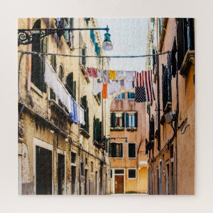 Narrow street in Venice Legpuzzel