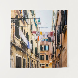 Narrow street in Venice Wandkleed