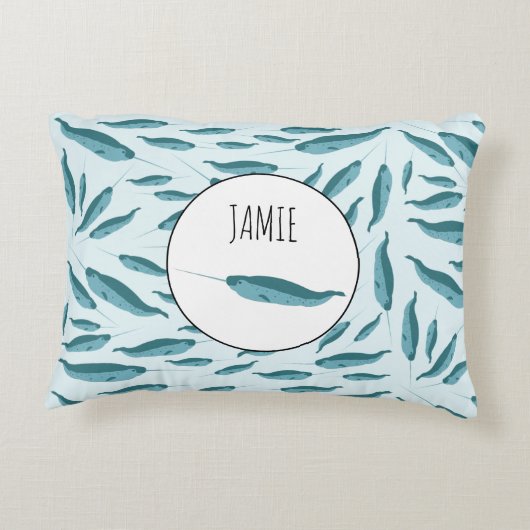 Narwhal in Blue Ocean Pattern Accent Kussen (Achterkant)