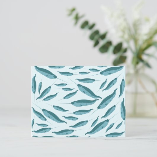 Narwhal in Blue Ocean Pattern Feestdagenkaart (Staand voorkant)