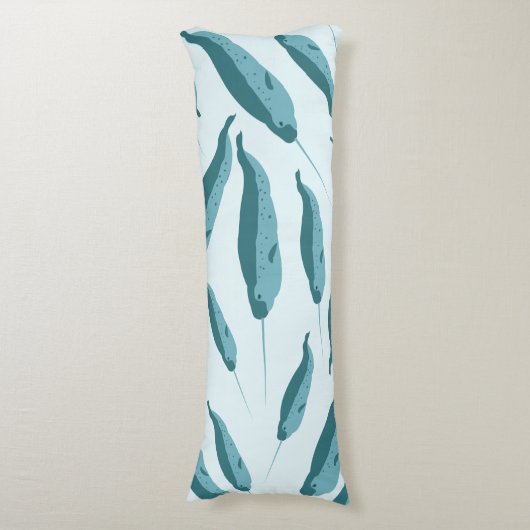 Narwhal in Blue Ocean Pattern Lichaamskussen (Voorkant Verticaal)