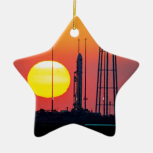 NASA Antares-raket zonsopgang lancering Keramisch Ornament