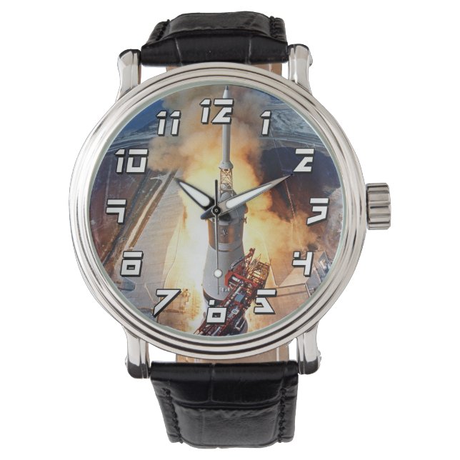 NASA Apollo 11 Moon Landing Rocket Launch Horloge (Voorkant)