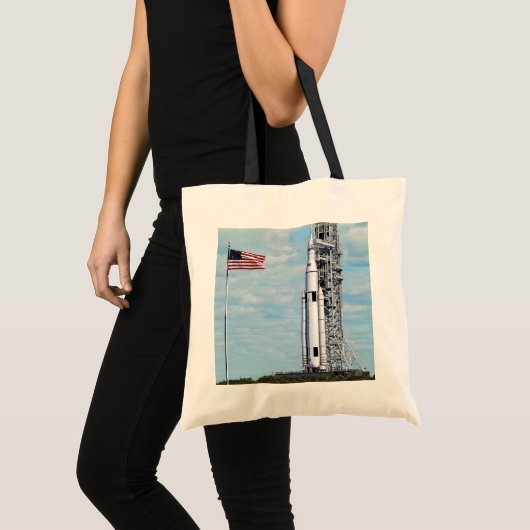 NASA SLS Space Launch System Rocket Launchpad Tote Bag (Voorkant (product))