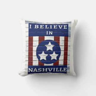 NASHVILLE TROTS KUSSEN