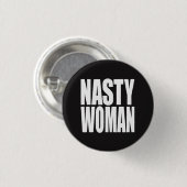 "NASTY VROUW" RONDE BUTTON 3,2 CM (Voorkant /achterkant)