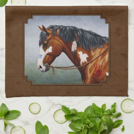 Native American Bay Pinto Horse Brown Theedoek (Gevouwen)