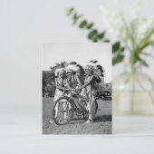Native American Boys, jaren '30 Briefkaart (Staand voorkant)
