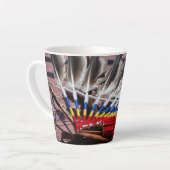 Native American Indian decorated Latte Mug (Angle gauche)