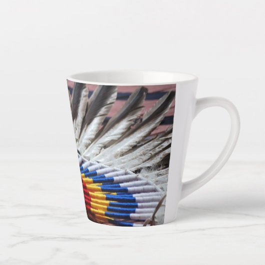 Native American Indian decorated Latte Mug (Droite)
