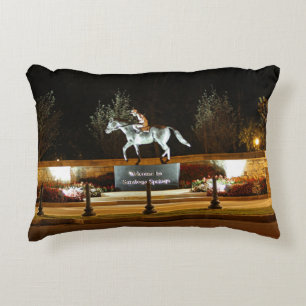 Native Dancer Horse Statue Saratoga Accent Pillow Accent Kussen