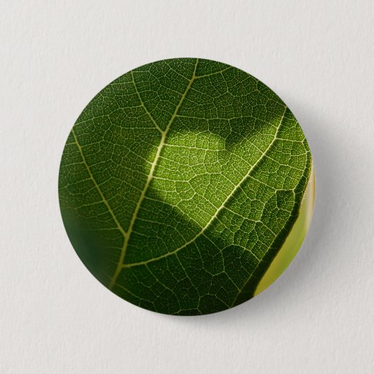 Natural Heart on Green Leaf Ronde Button 5,7 Cm (Voorkant)
