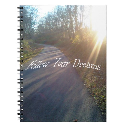 Natuur Bos pad Sun Rays Grass Follow Dreams Notitieboek (Voorkant)
