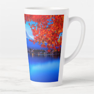 Natuur landschap met blauwe achtergrond-20230 latte mok