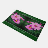 Natuur roze kosmos Flowers, gepersonaliseerd Deurmat (Schuin)