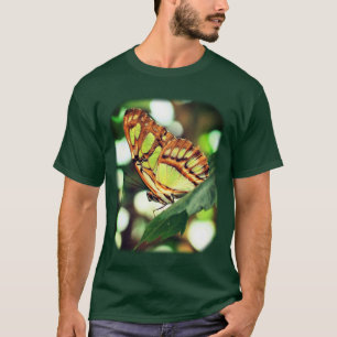 Natuur voor vlinder die kijkt t-shirt