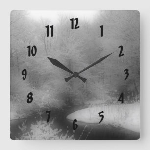 Natuur wintersneeuw en -streep vierkante klok