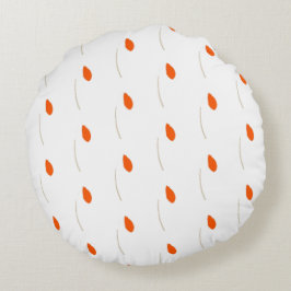 Natuurlijke roodachtige accenten rond kussen