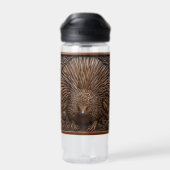 Natuur's Quill: De Australische Echidna in Hout, Waterfles (Achterkant)