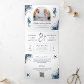 Nautical Blue Waterverf Seahorse QR Code Weddensch Drieluik Uitnodiging (Binnen)