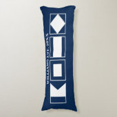 Nautical flags navy blue family name beddecor lichaamskussen (Voorkant Verticaal)