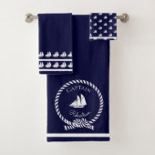 Nautical kustkapitein naam Sailboot Navy Blue Bad Handdoek (Insitu)