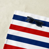 Nautical Marine Navy Blue Red Stripes Strandlaken (In situ)