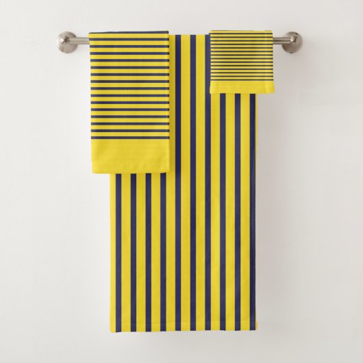 Nautical Navy Blue Yellow Stripes Bad Handdoek (Insitu)