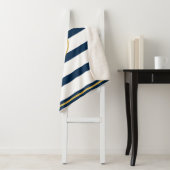 Nautical Navy Stripes Custom Monogram Name Sherpa Deken (In situ)
