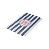 Nautical Navy & White Stripe met roze monogram Badmat (Gekanteld)