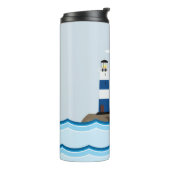 Nautical Scene met vuurtoren en zeilboot Thermosbeker (Gedraaid links)