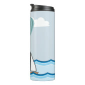 Nautical Scene met vuurtoren en zeilboot Thermosbeker (Geroteerd rechts)