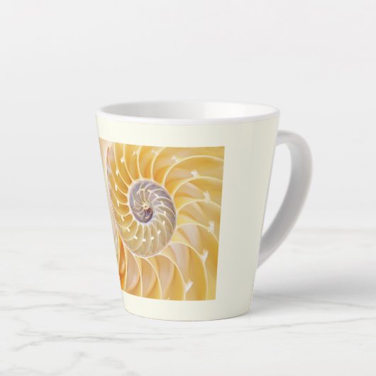 Nautilus seashell Latte Mok (Rechterhoek)