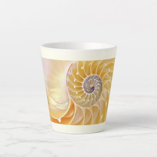 Nautilus seashell Latte Mok (Voorkant)