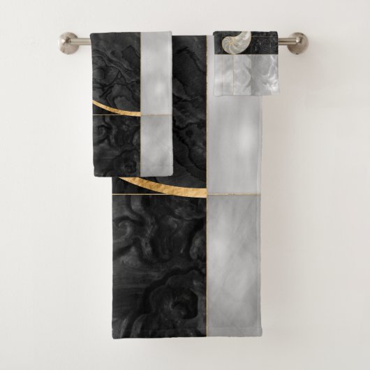 Nautilus Shell - Black Abalone and Pearl (En situation)