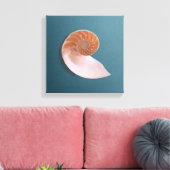 Nautilus Shell op Ocean Blue Canvas Afdruk (Insitu (Woonkamer))
