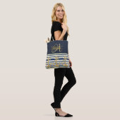 Nautisch Anker Blauw Goud MONOGRAM Canvas tas (Op model)