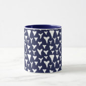 Nautisch blauw en witte haaientanden Patroon Mok (Midden)